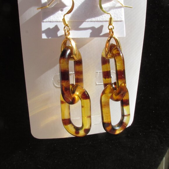 18K Gold Plated Tortoise Earrings - Picture 2 of 4